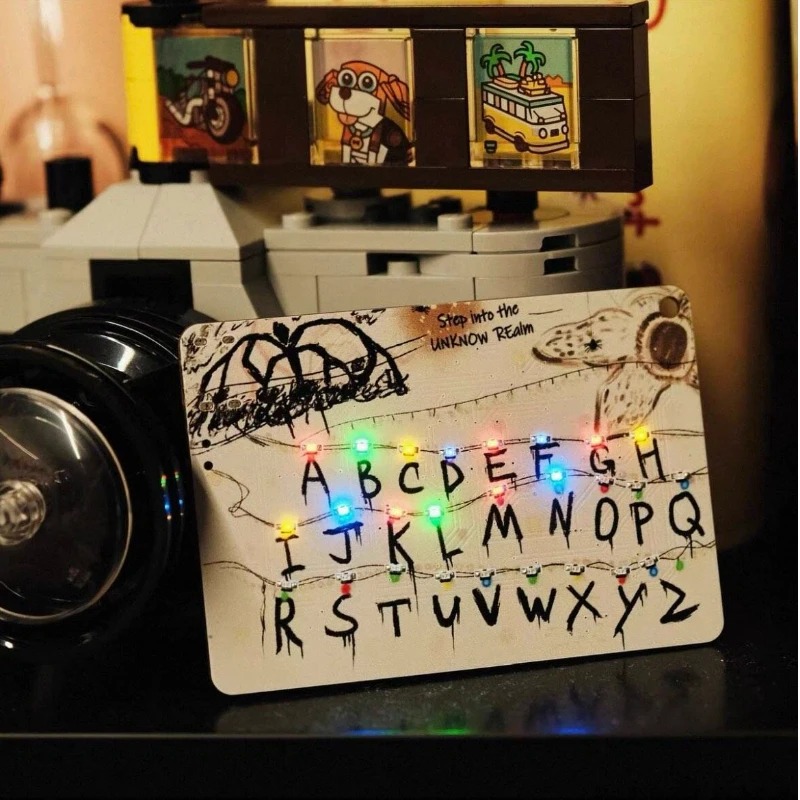 💡Card Light Pendant – Carry the Upside Down With You!⚡