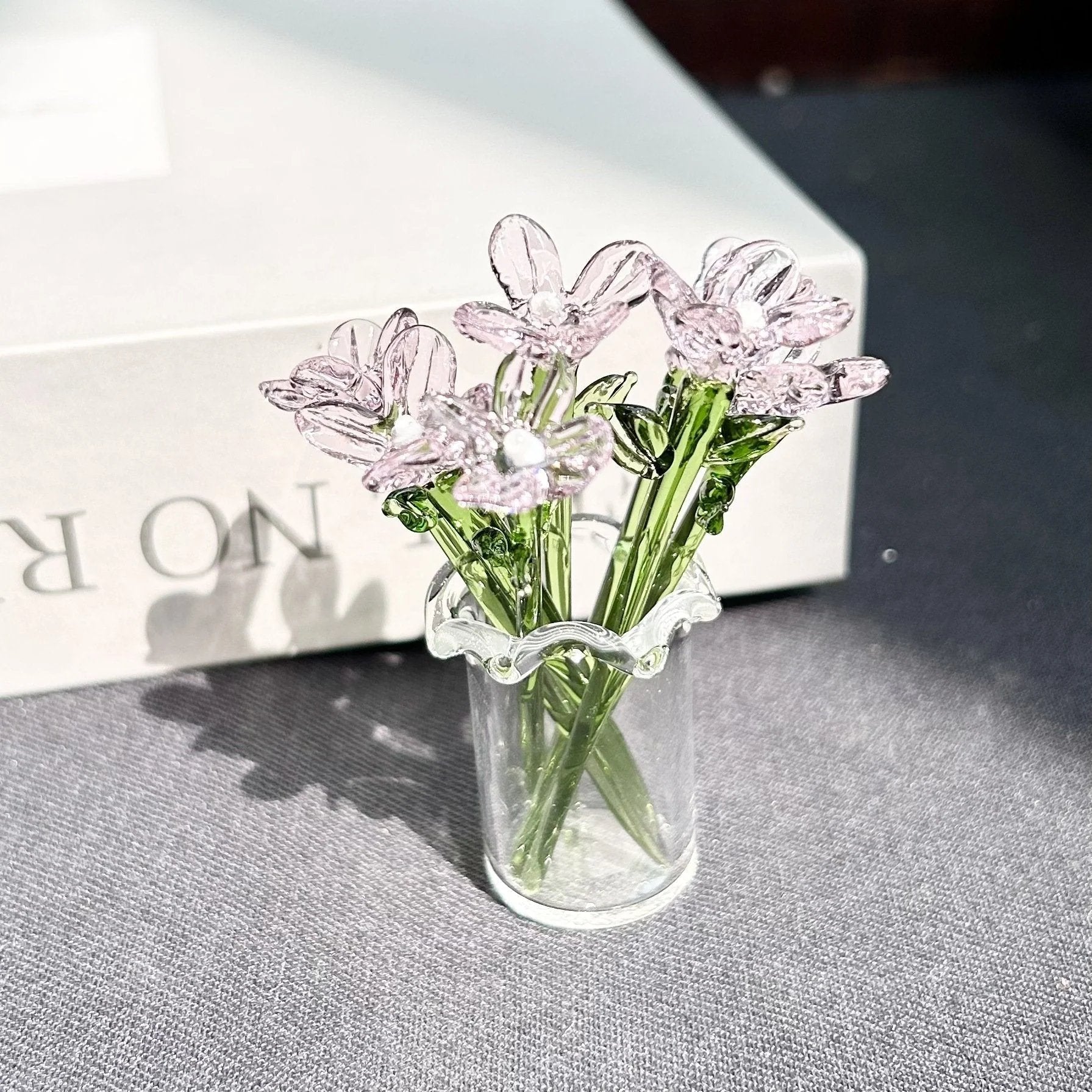 🌸2026 Mother's Day Gifts 50% Off--🎁Mini Glass Flower Ornament Crafts Artificial Flower Floral Figurine(𝐋𝐮𝐜𝐚𝐬 𝐇𝐚𝐥𝐞 𝐇𝐚𝐧𝐝𝐦𝐚𝐝𝐞®)