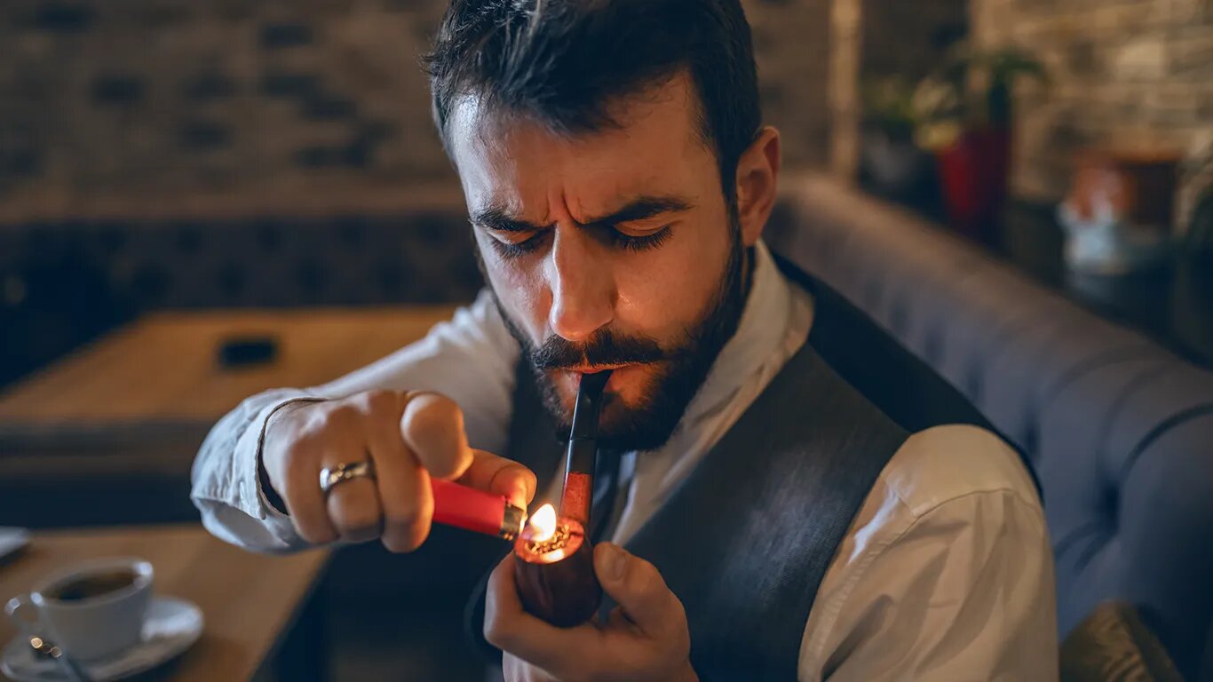 The return of the pipe: Why is this forgotten gentlemanly ritual quietly resurrecting in modern times?-Kamrytech