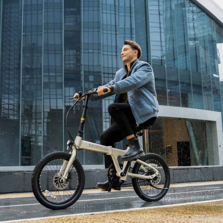 The Lightest Carbon Folding E-Bike