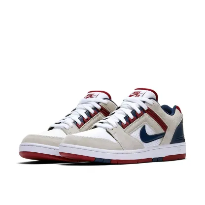 Nithtke SB Air Force 2 Low '76ers' AO0300-100
