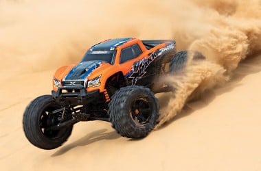 X-MAXX 4x4 new 8S version RTR complete set with 2x 4S / 5000 mAh batteries