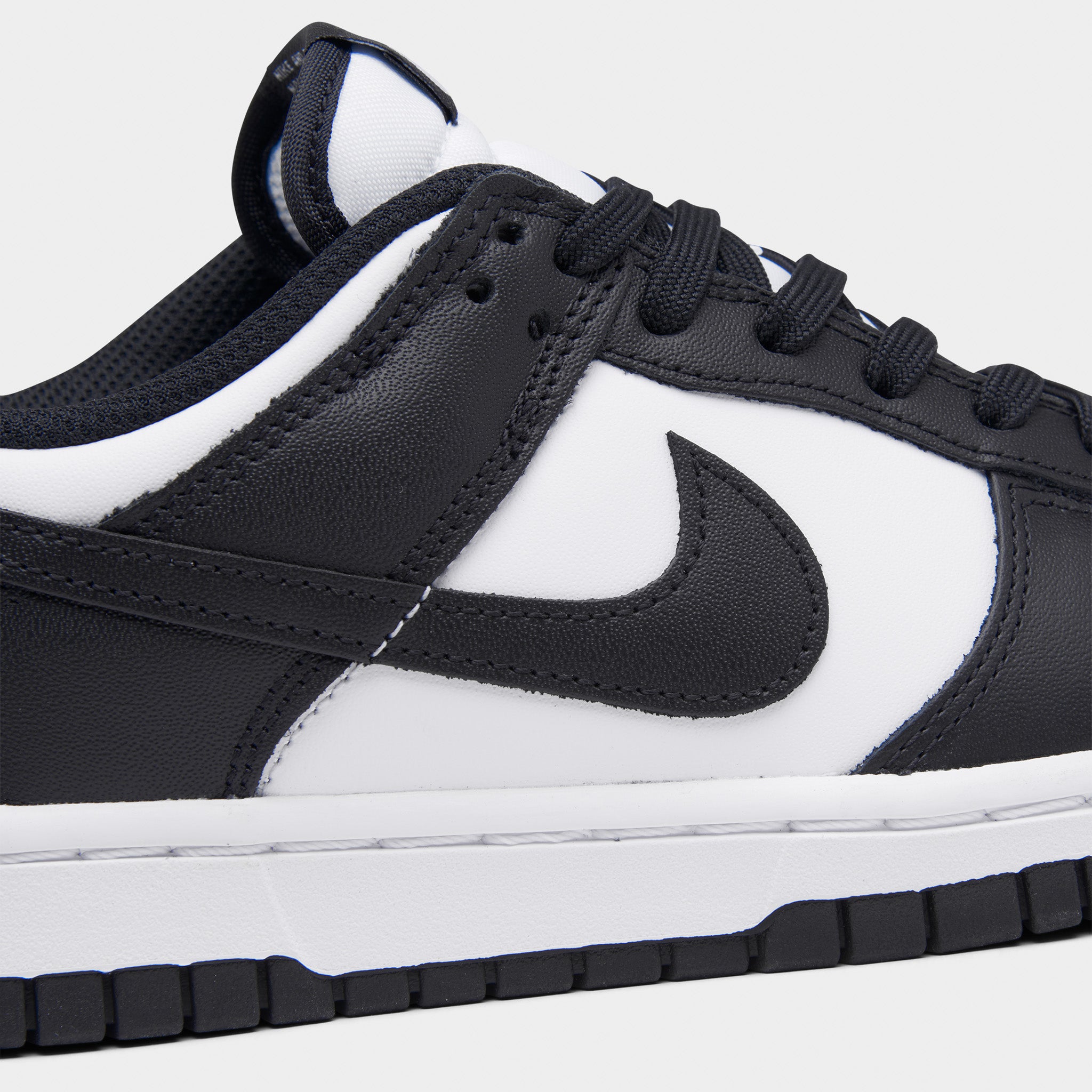 Nittgke Dunk Low White / Black - White