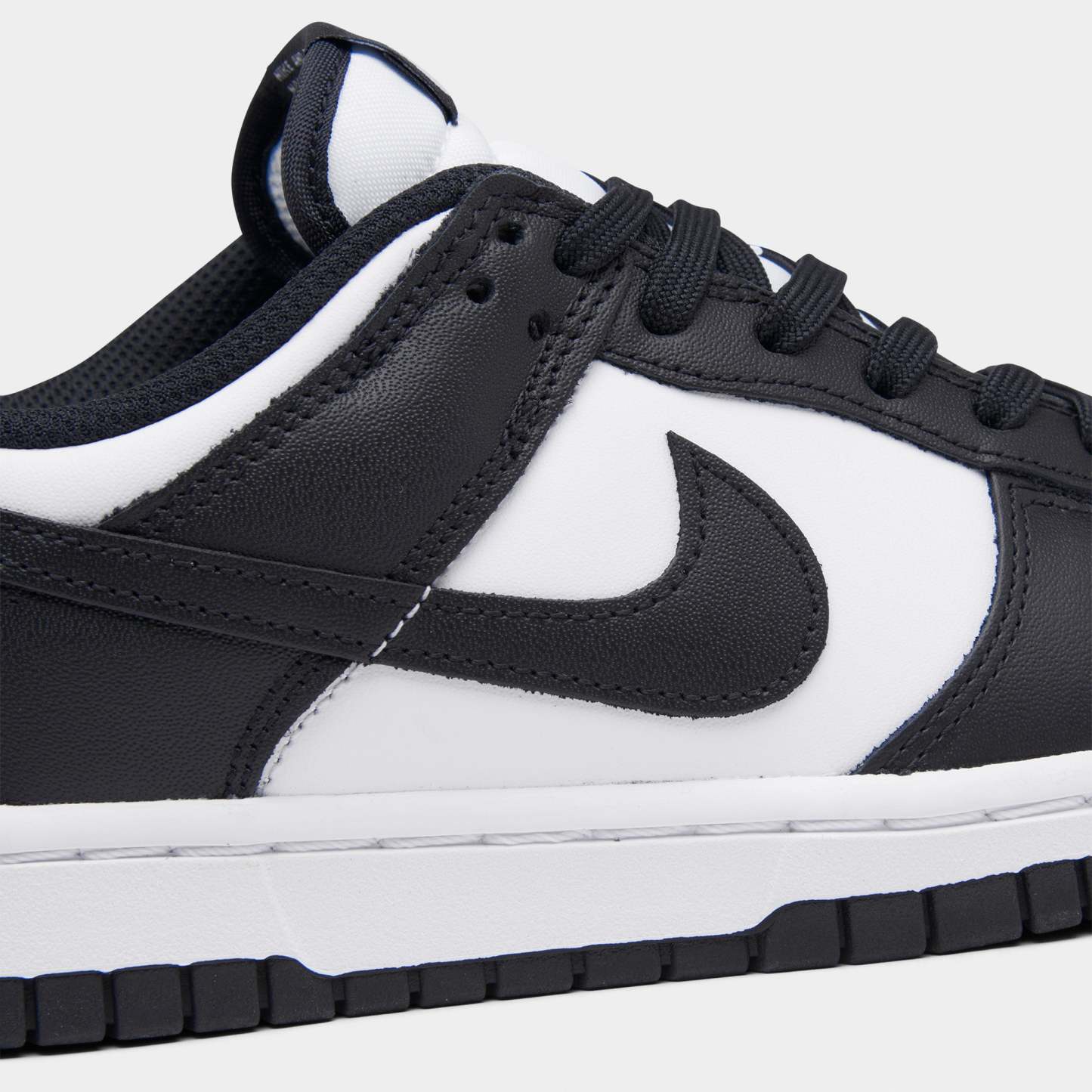Nittgke Dunk Low White / Black - White
