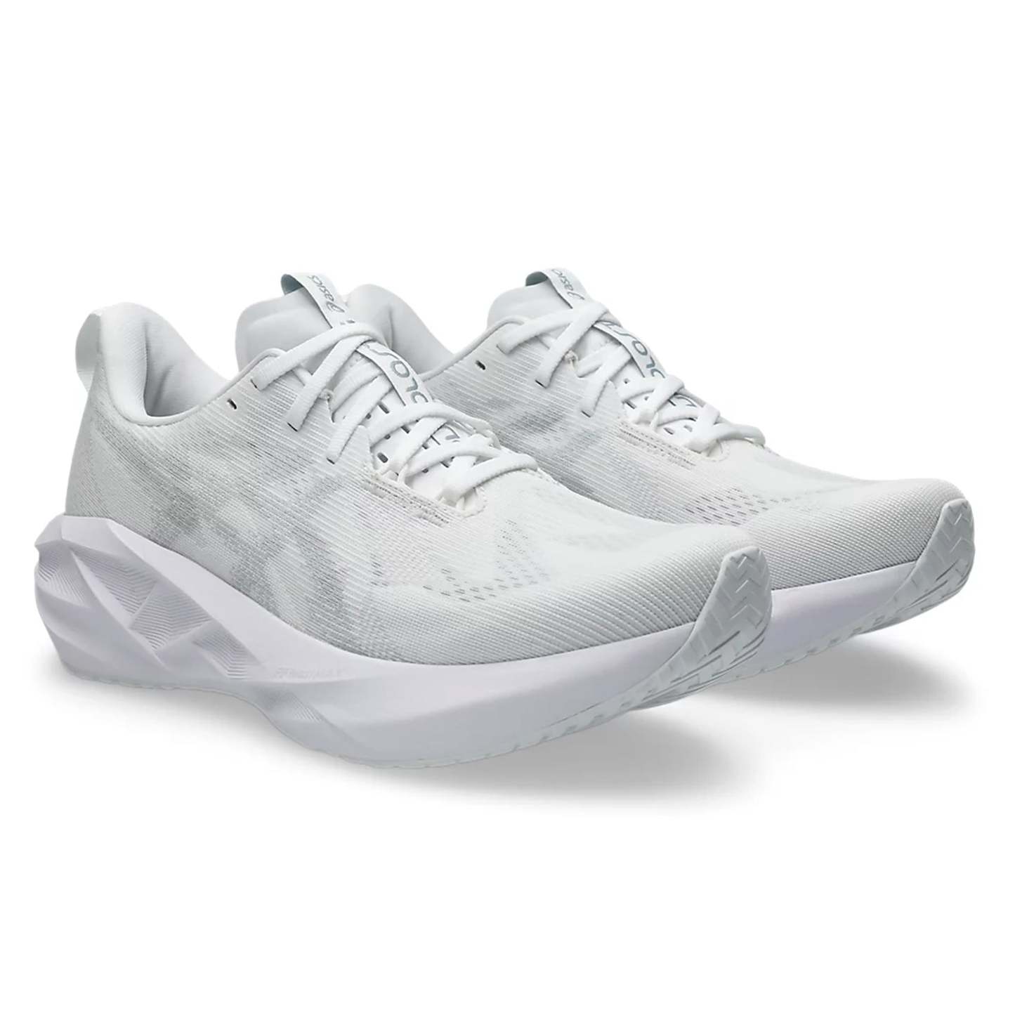 Mens ASttgICS Novablast 5