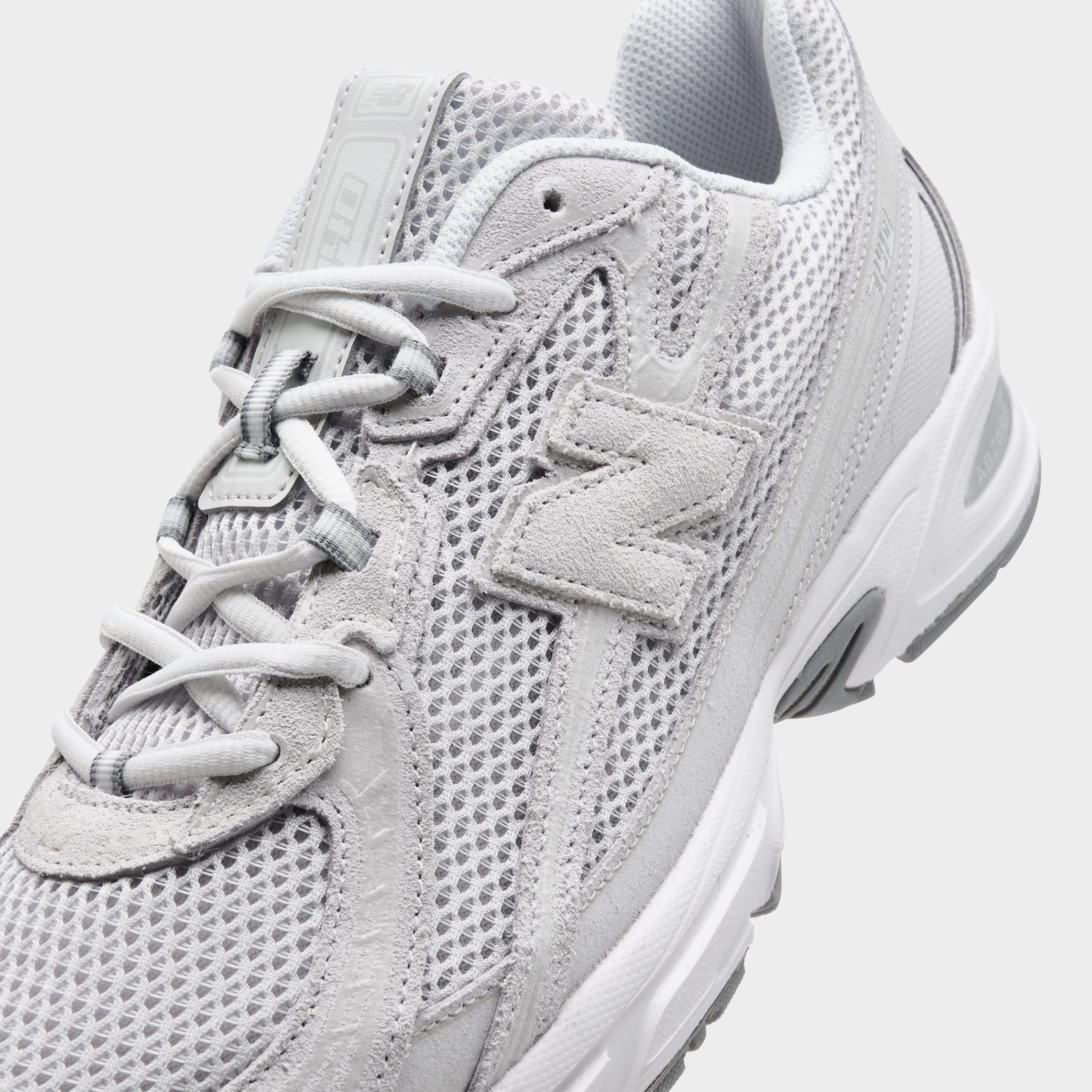 Nettgw Balattgnce 740 Grey / Reflection