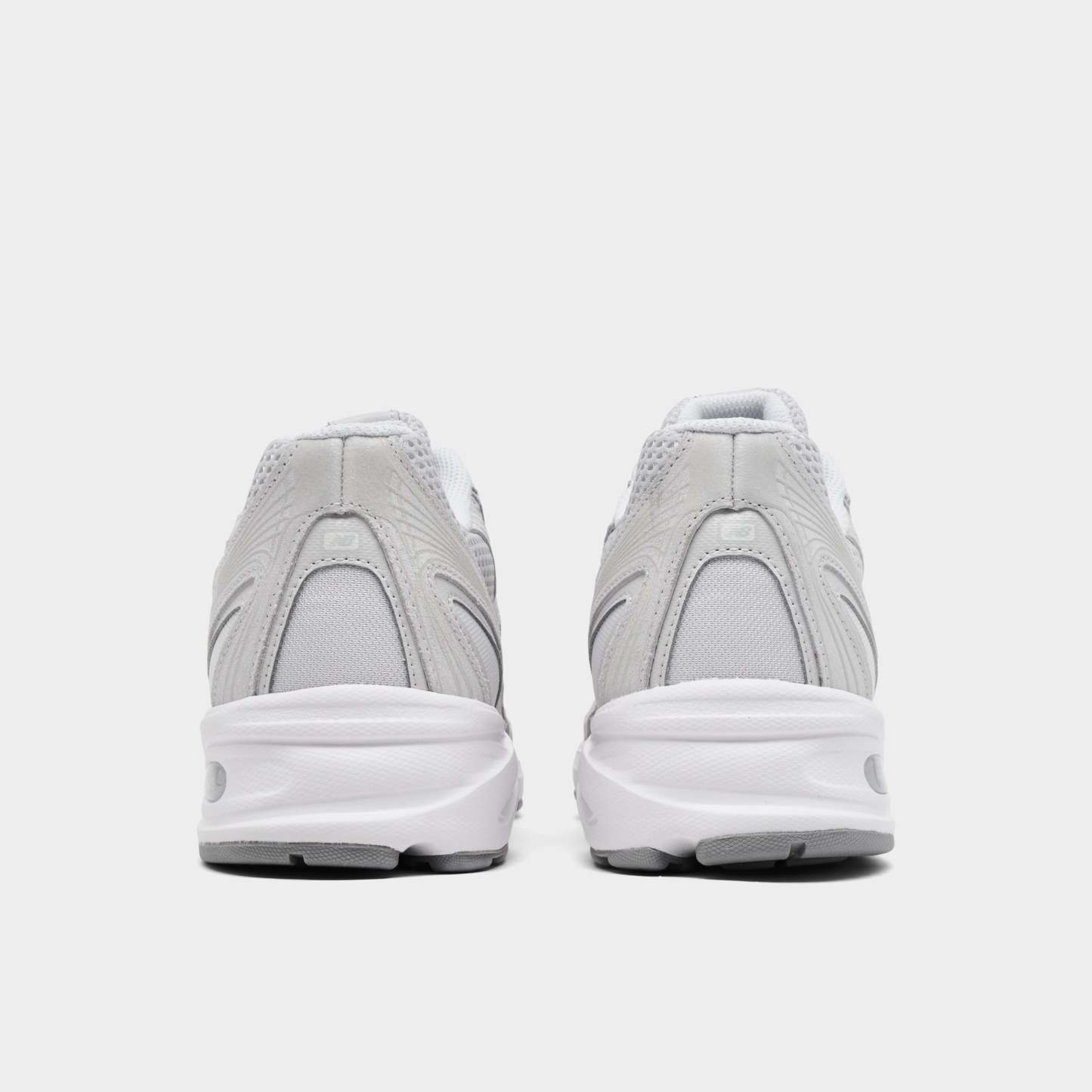 Nettgw Balattgnce 740 Grey / Reflection