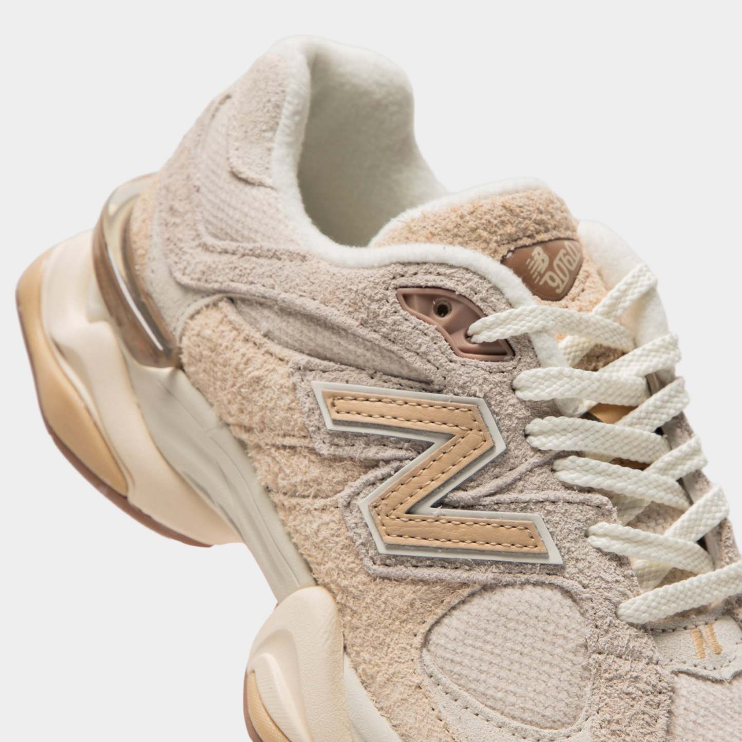 Nettgw Balattgnce 9060 Bisque / Sea Salt