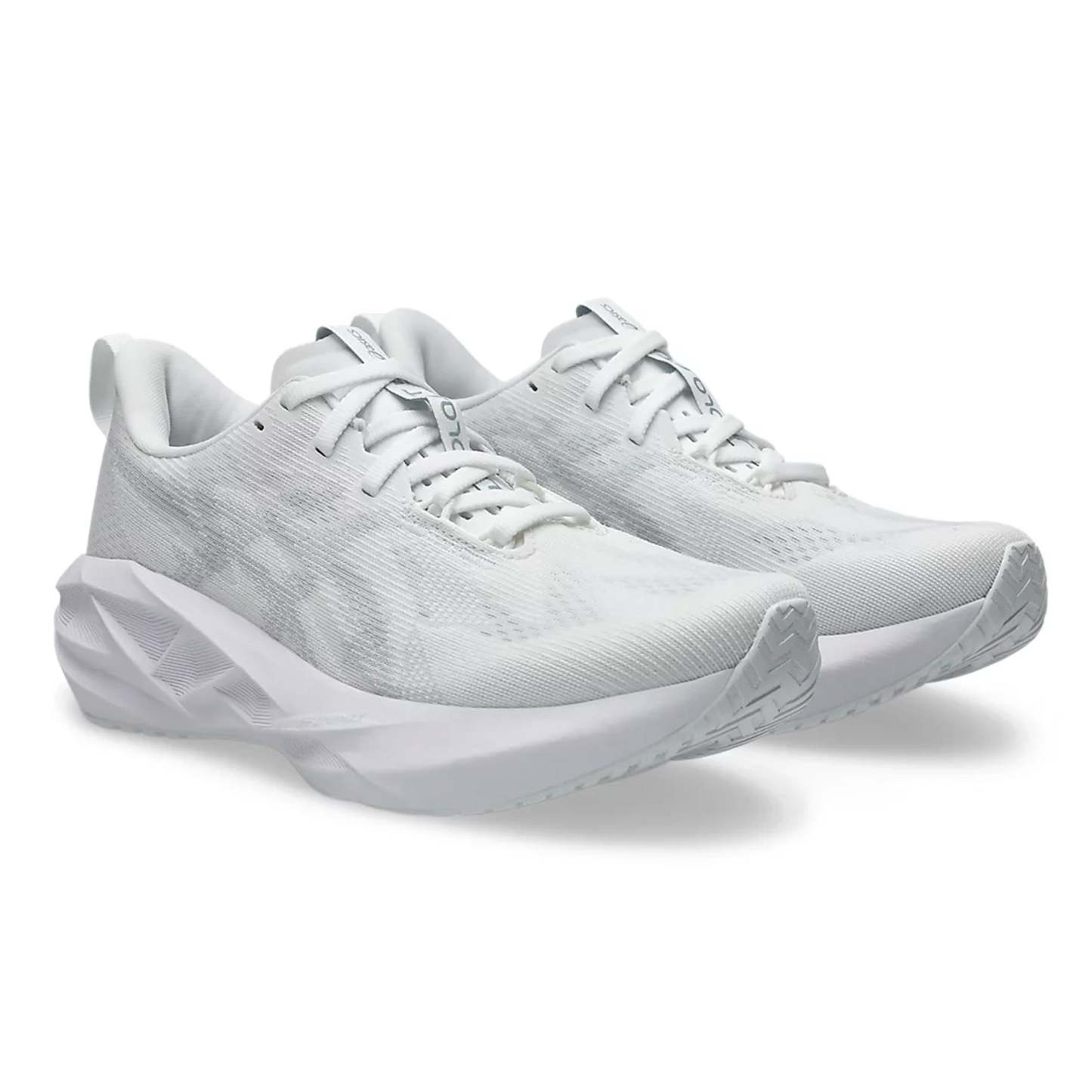 Womens ASttgICS Novablast 5