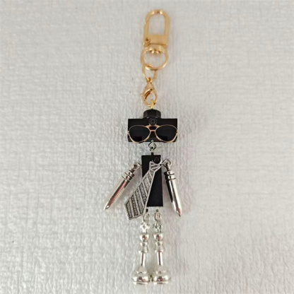 DIY handmade jewelry accessories, steampunk robot gifts, niche backpacks, phone chains, keychains, and custom designs