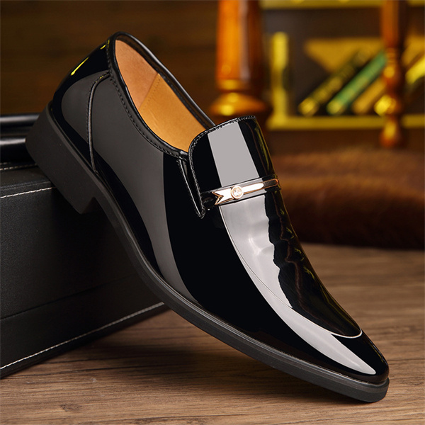 Pointed patent leather business formal casual men's leather shoes