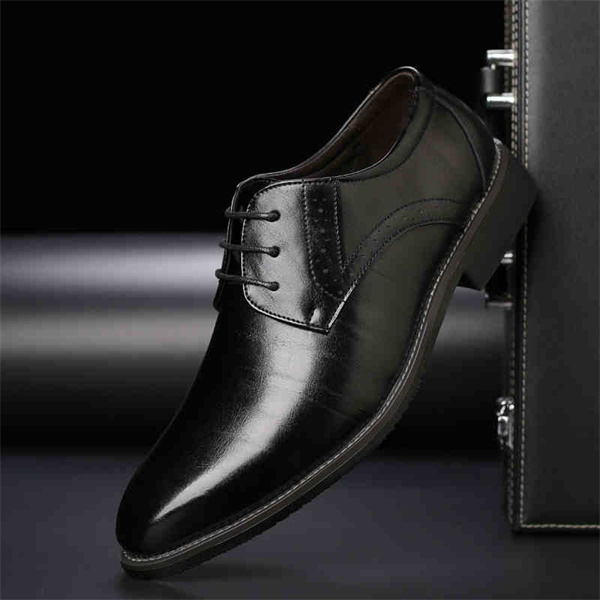 Four Seasons Men's British Pointed Toe Business Casual Leather Shoes