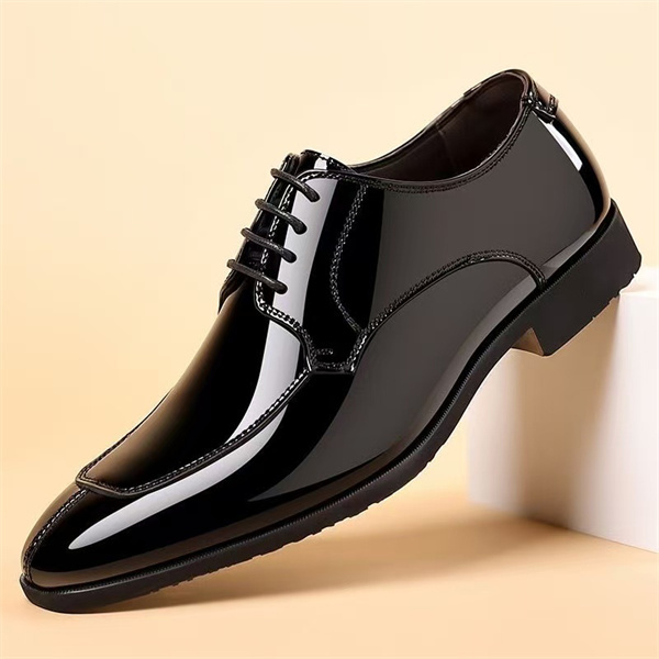 New large size leather shoes for men breathable business formal British style casual soft sole black shoes for men