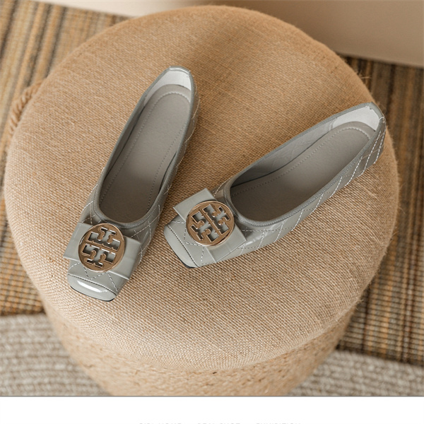 New square toe shoes comfortable soft sole soft leather shallow slip-o