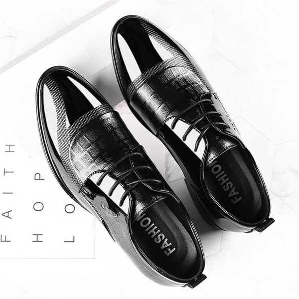Men's leather shoes new business formal shoes large size shoes men's lace-up wedding shoes versatile casual shoes