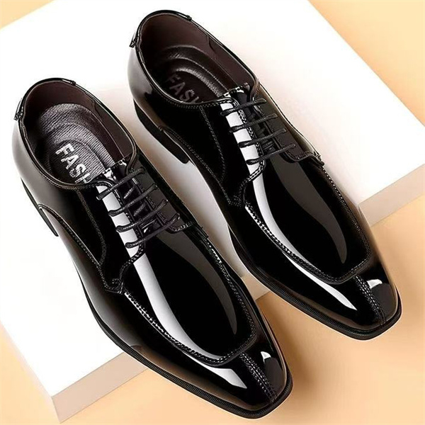 New large size leather shoes for men breathable business formal British style casual soft sole black shoes for men