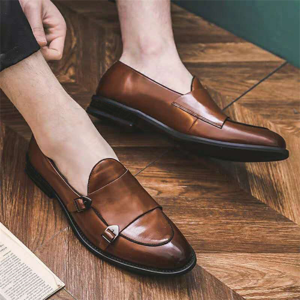 Retro art style slip-on shoes for men fashion show business pointed toe men's leather shoes