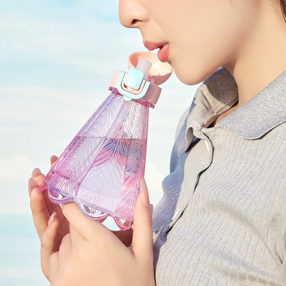 Creative Sports Water Bottle Plastic Straw Cup of Badminton Shape 