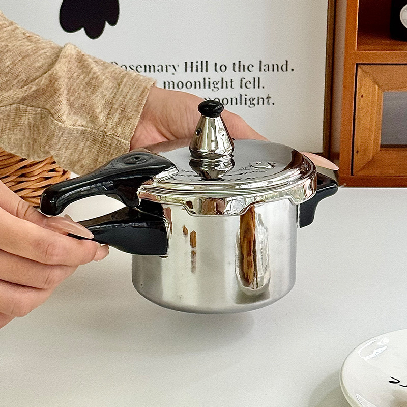 Lovely Funny Mini Pressure Cooker Ceramic Mugs Whimsy Birthday Present Coffee Cup