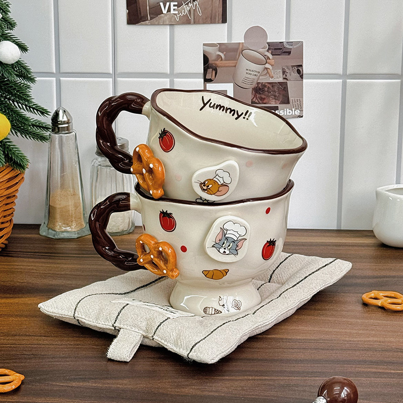 Vintage Cute Cartoon Cat Mouse Print Brown Cup Round Mouth Cup Ceramic Tall Foot Cup Coffee Cup with Spoon Box Gifts
