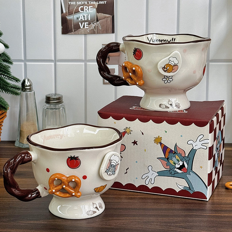 Vintage Cute Cartoon Cat Mouse Print Brown Cup Round Mouth Cup Ceramic Tall Foot Cup Coffee Cup with Spoon Box Gifts