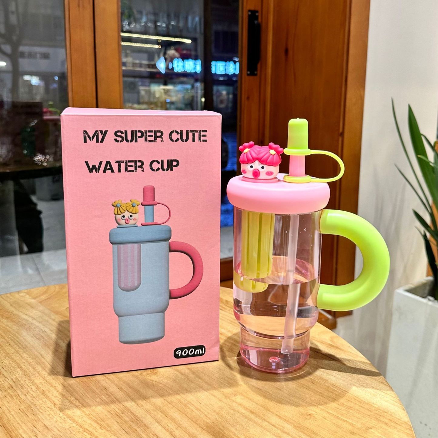 Summer Large Capacity Funny Girl Straw Cup Female High Temperature Resistant Plastic Cup With Straw