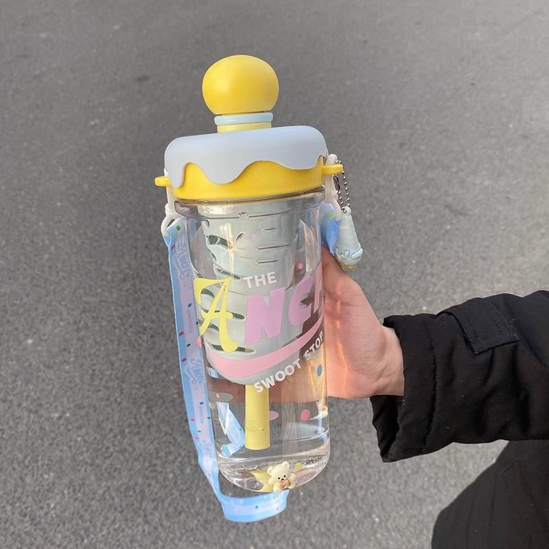 Kawaii Ice Cream Water Cup Portable Large Capacity Sugar Cone Straw Cup Students Children Drinking Cup with Strap