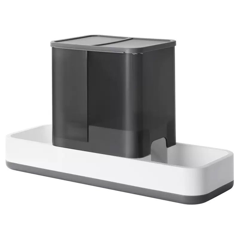 All-in-one feeding and watering machine