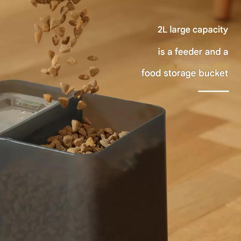 All-in-one feeding and watering machine