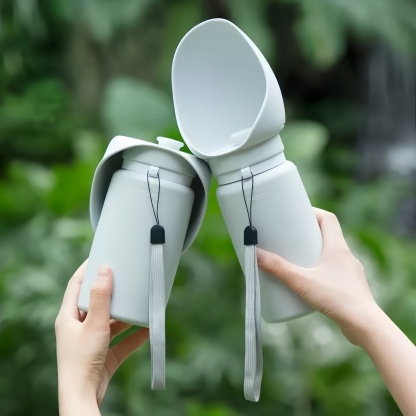 Silicone Collapsible Pet Bottle – Lightweight, Eco-Friendly & Travel-Ready