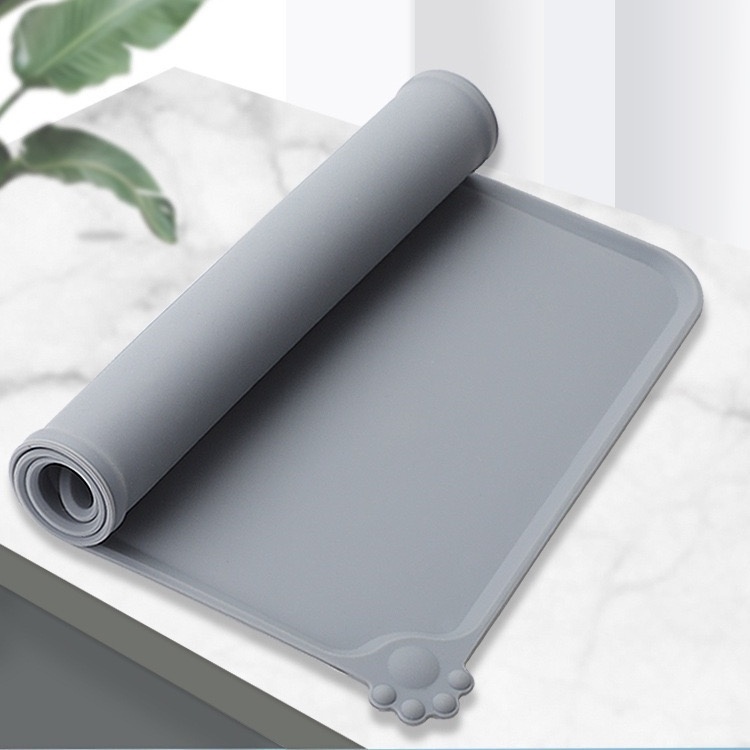 Stop Cockroaches Around Pet Food! 🚫 - Durable Silicone Mat with Raised Edges | Slip-Proof & Chew-Resistant