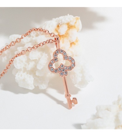 Women Necklace 925 Sterling Silver Heart Key Pendant Necklace with Cubic Zirconia Jewelry