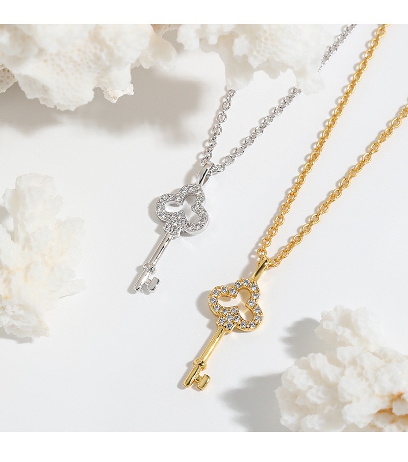 Women Necklace 925 Sterling Silver Heart Key Pendant Necklace with Cubic Zirconia Jewelry