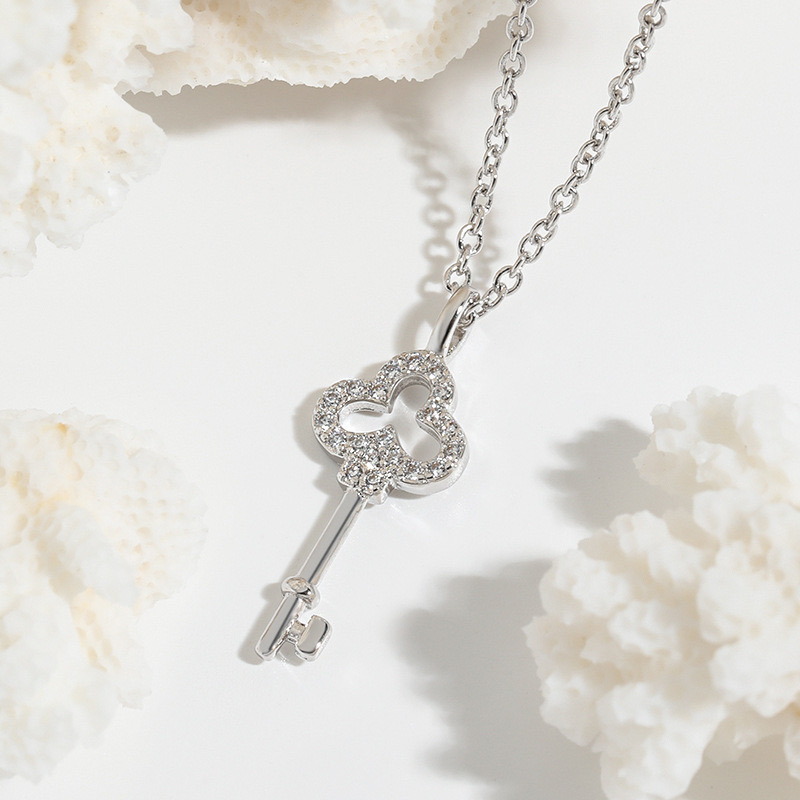 Women Necklace 925 Sterling Silver Heart Key Pendant Necklace with Cubic Zirconia Jewelry
