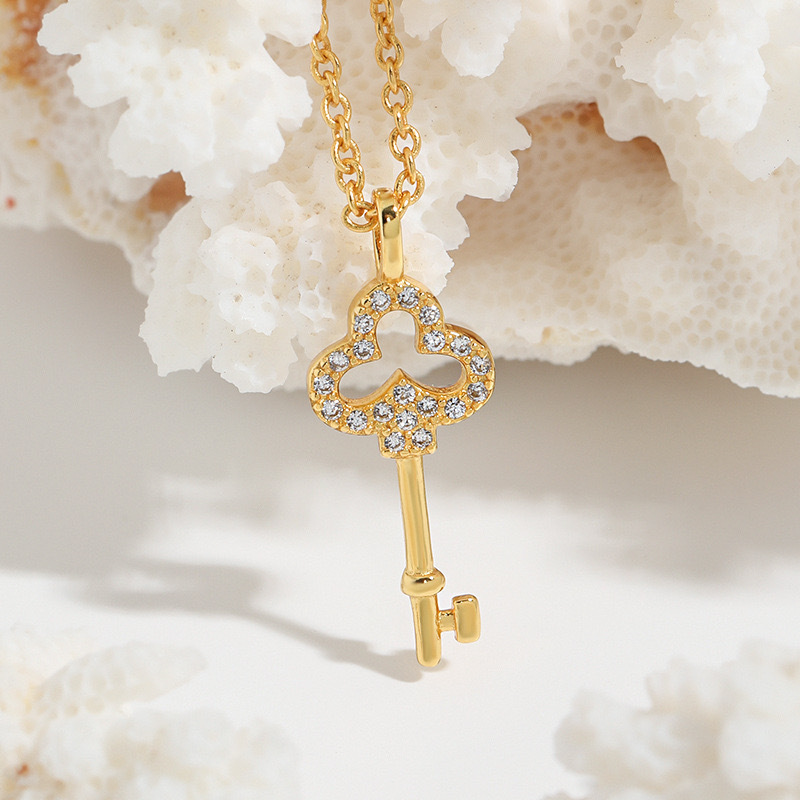 Women Necklace 925 Sterling Silver Heart Key Pendant Necklace with Cubic Zirconia Jewelry