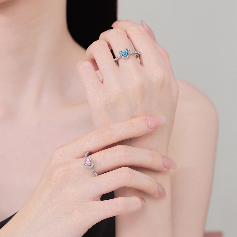 1.4 Carat (ctw) Heart-Cut Moissanite Halo Engagement Rings for Women 925 Sterling Silver Engagement Rings Halo Love Heart Band Heart Cut  Birthstone Jewelry for Women