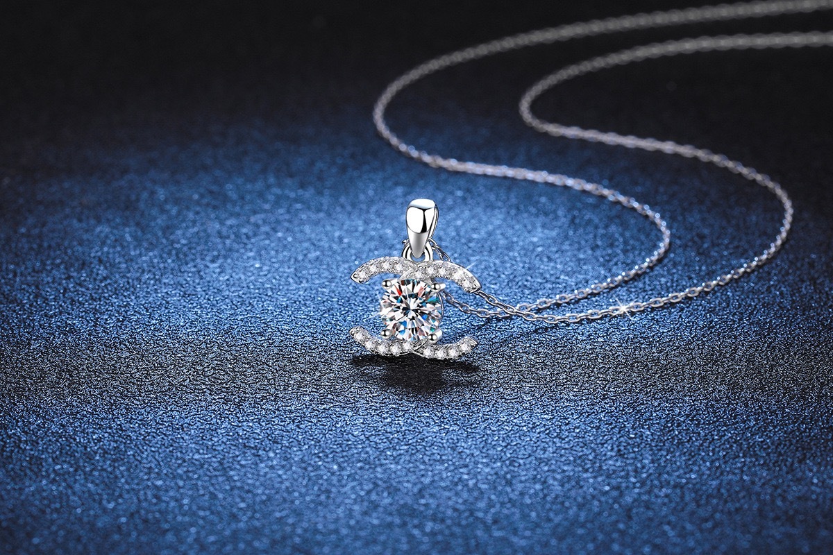Heart Moissanite Necklace for Women, 1.3 ct D Color VVS1 Clarity 925 Sterling Silver Moissanite Pendant Necklace Anniversary Birthday Gifts for Mom Wife Girlfriend Jewelry Gifts chanel necklace