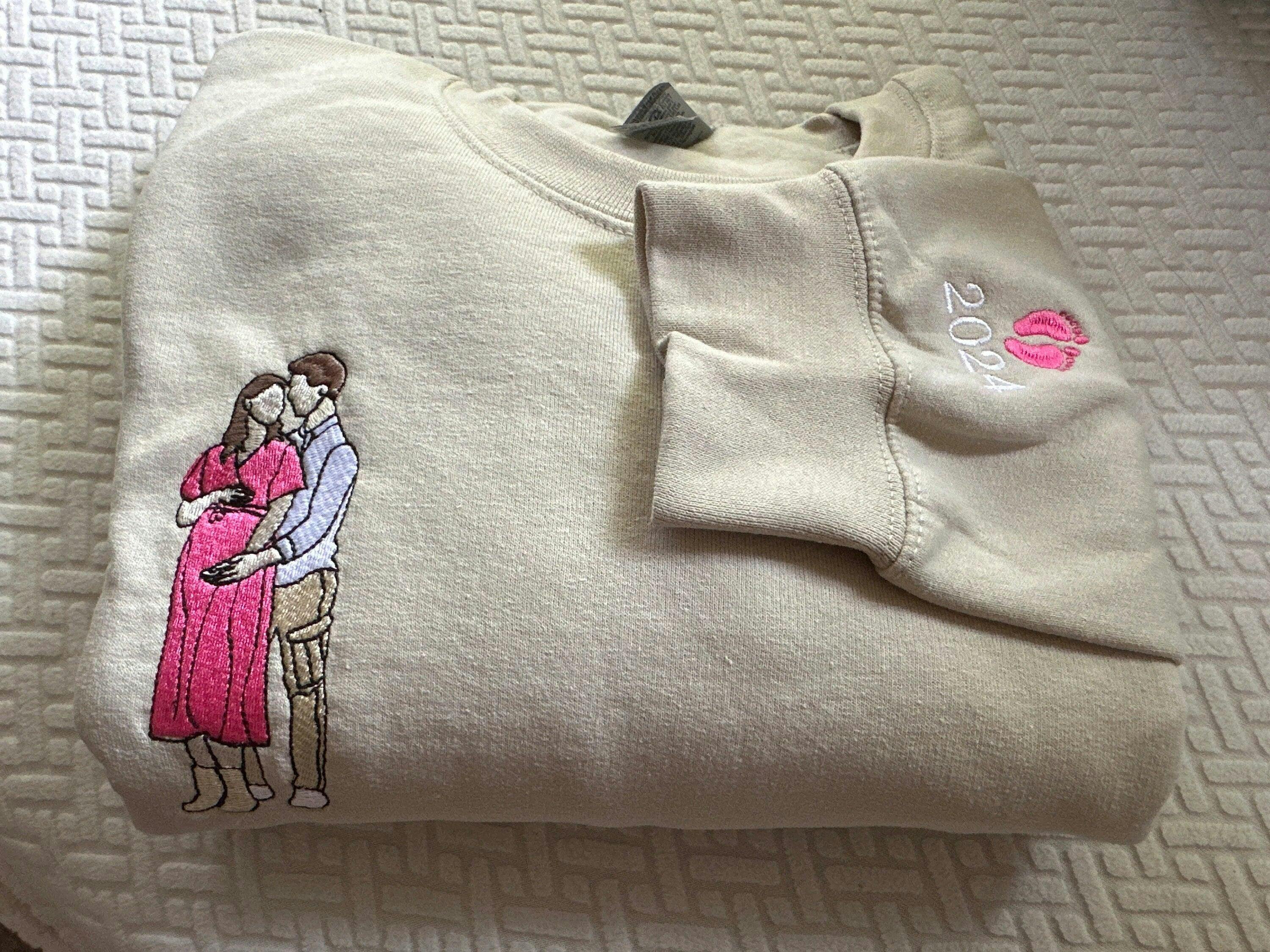 Custom Prints/Embroidery with Mom,Family Lover Photo Sweatshirt – Personalized Gifts Sweatshirt