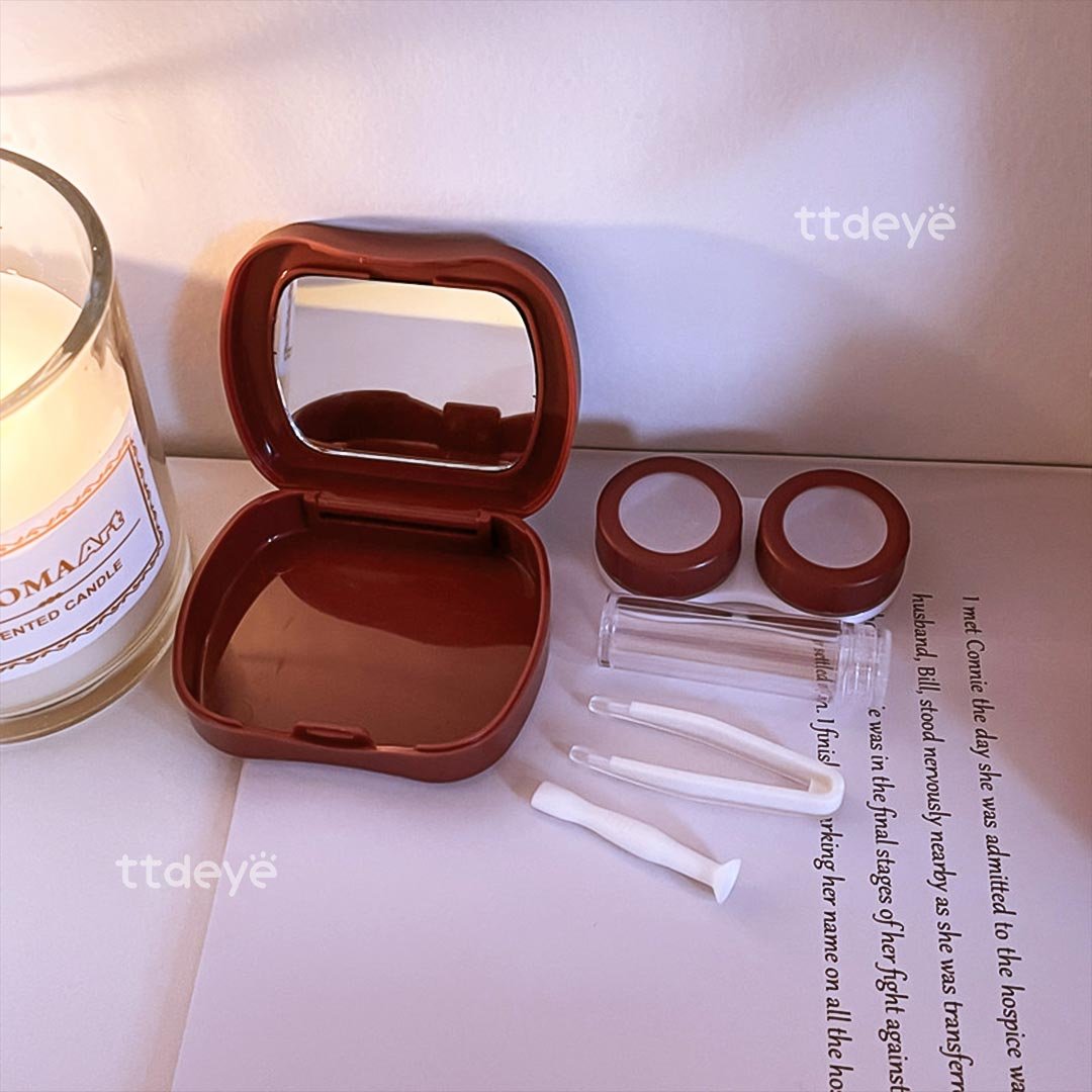 TTDeye Wine Red Heart Lens Case