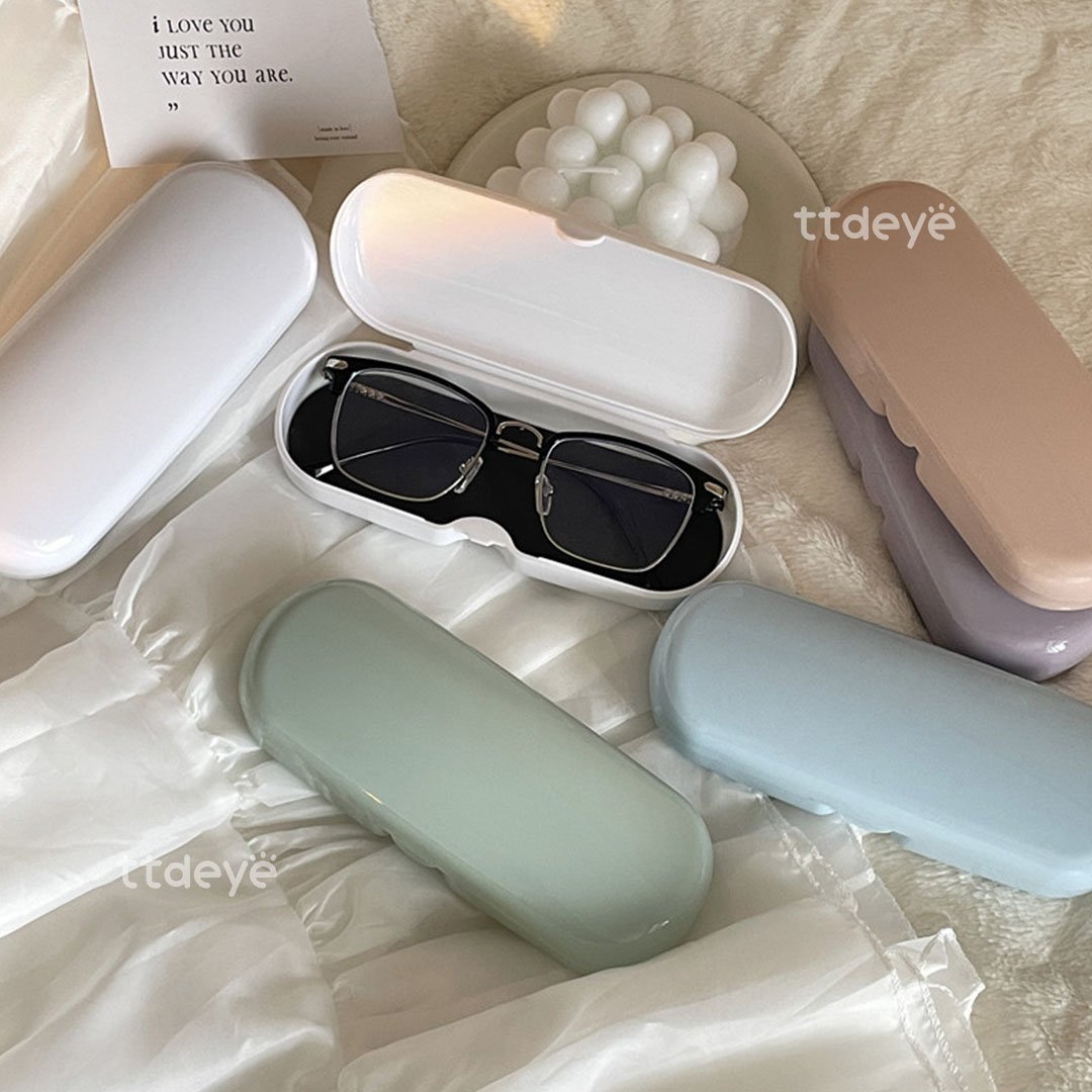 TTDeye Cream Sunglass Case