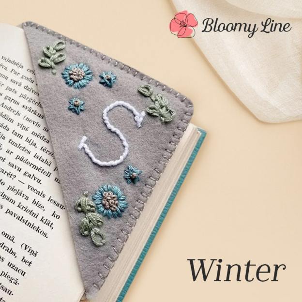 📚🔖$9.99📚🔖 - personalized hand embroidered corner bookmark pattern