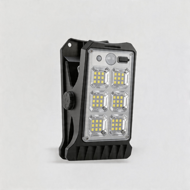 lininco™ Solar Clip-On Light