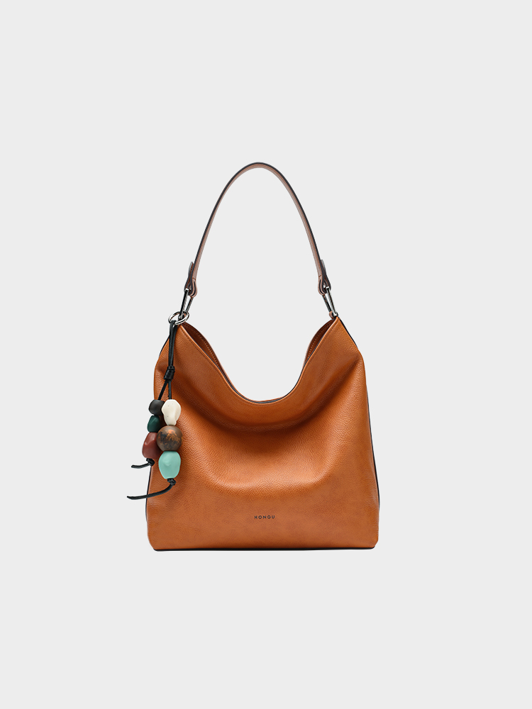 Relaxed bucket bag