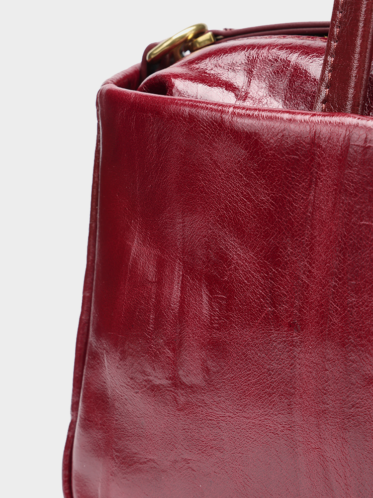 Oil-wax leather bag