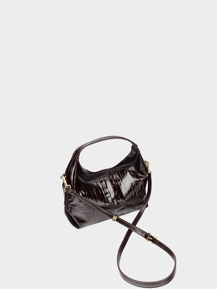 Oil wax leather single-shoulder bag