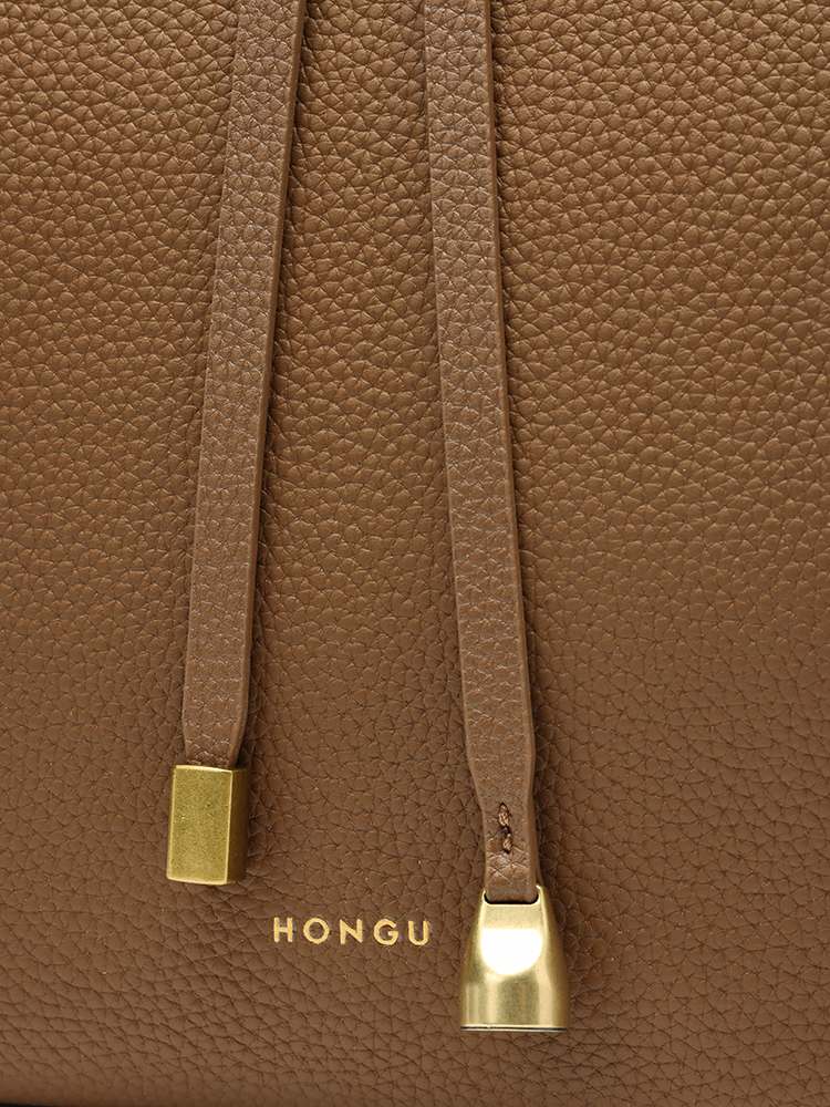 Large-capacity tote bag