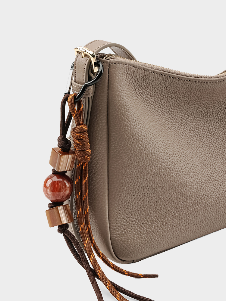 Versatile commuting bag