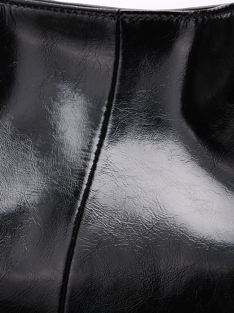 Large-capacity tote bag