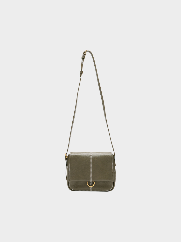 Vegetable-tanned cowhide crossbody bag