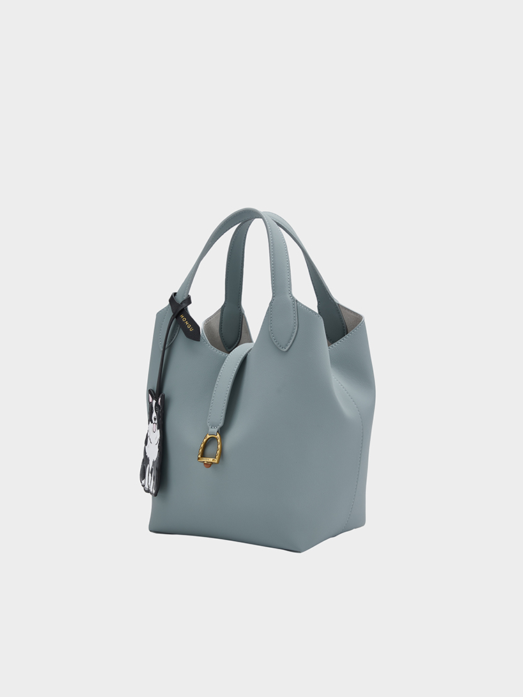 Commuter Bucket Bag